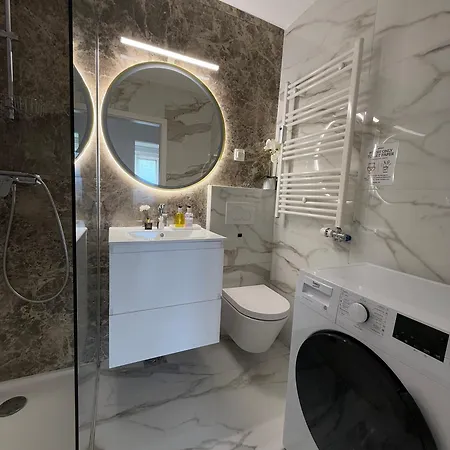 Elite Vista-with Parking *